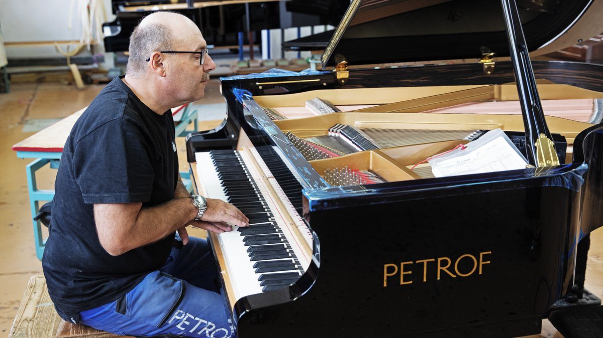 Prodeje Petrofu v USA rostou, pomohla i náhoda s Taylor Swift